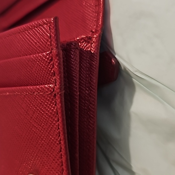 Prada Saffiano Fiocco Ribon Bifold Wallet. - Picture 15 of 16